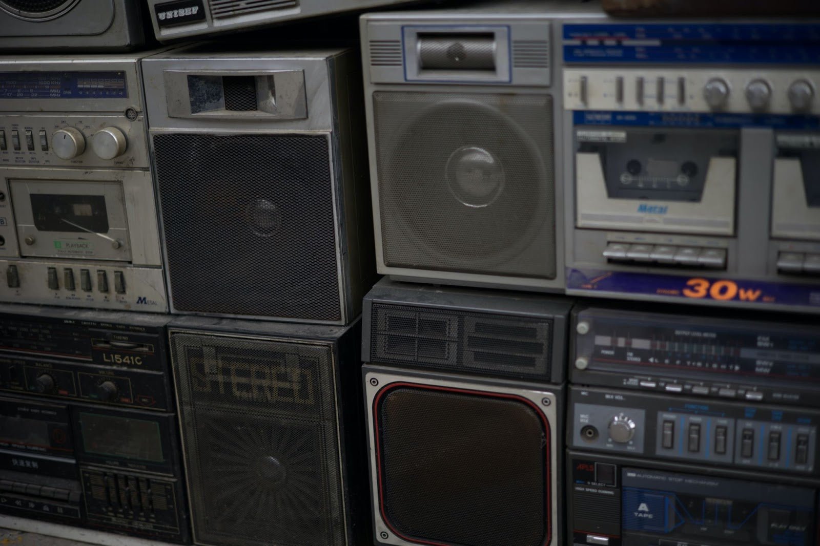 A Bluetooth Receiver: The Key To Reviving Vintage Stereos - Auris, Inc
