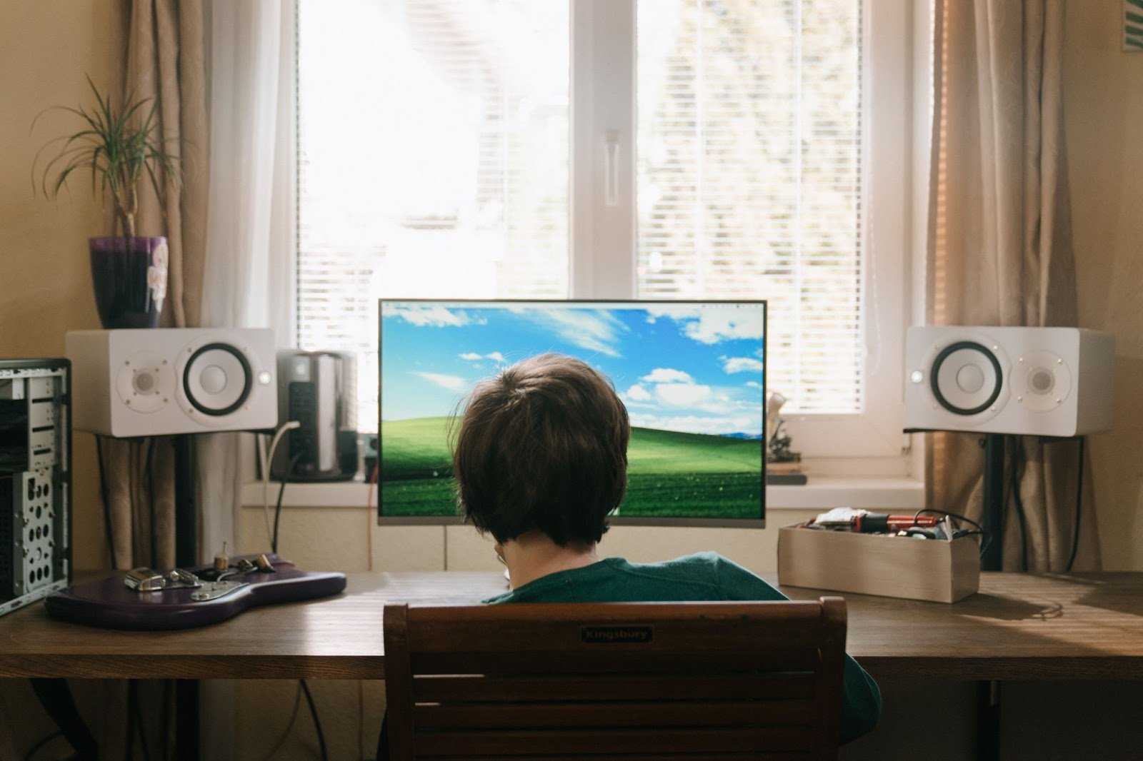 How to Use Bluetooth to Get the Best out of Your Sound System - Auris, Inc